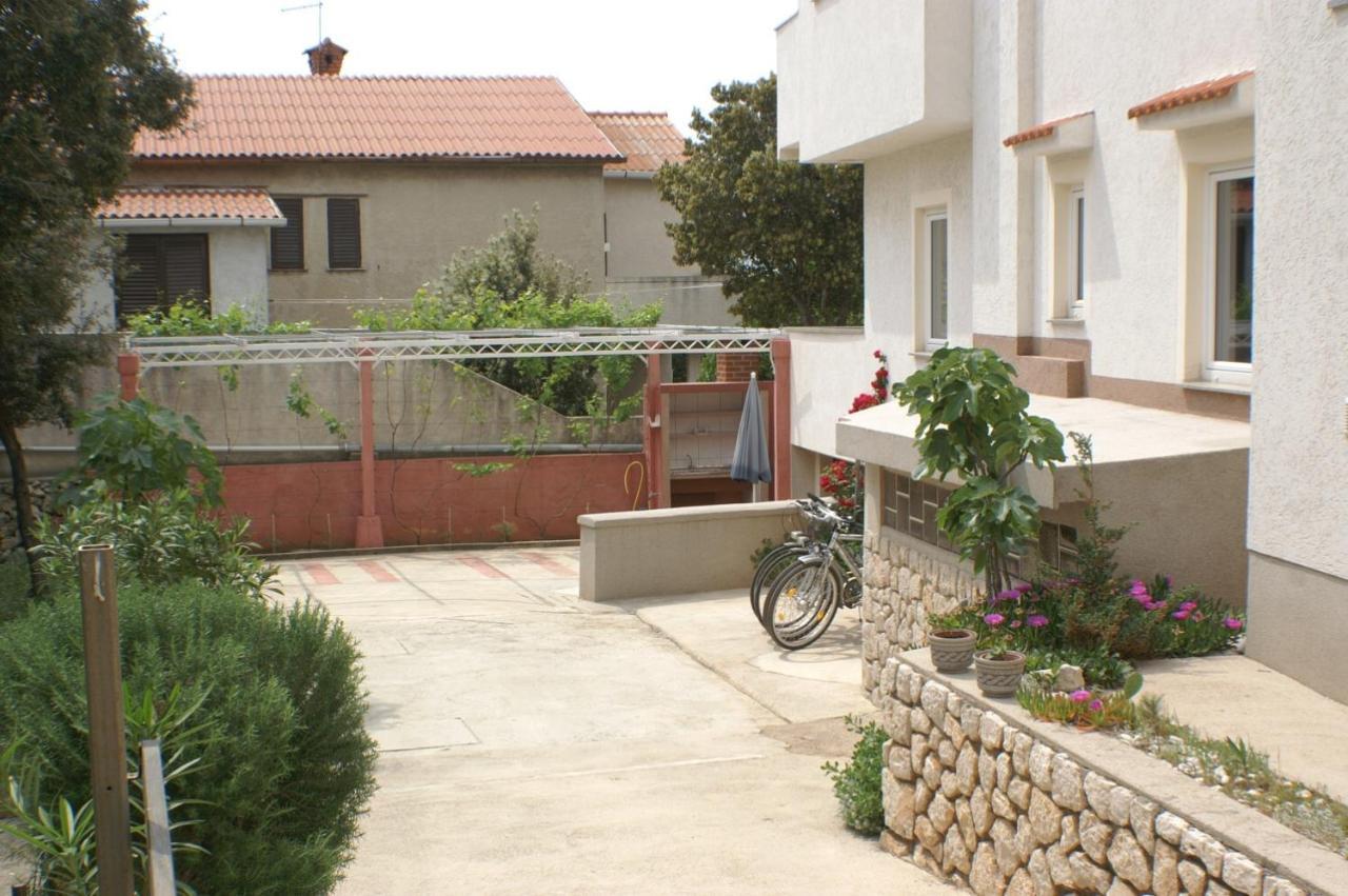 Apartments By The Sea Mandre, Pag - 4098 Εξωτερικό φωτογραφία